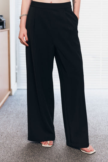 Pleated Straight Leg Trousers - 0Q0387 - Black