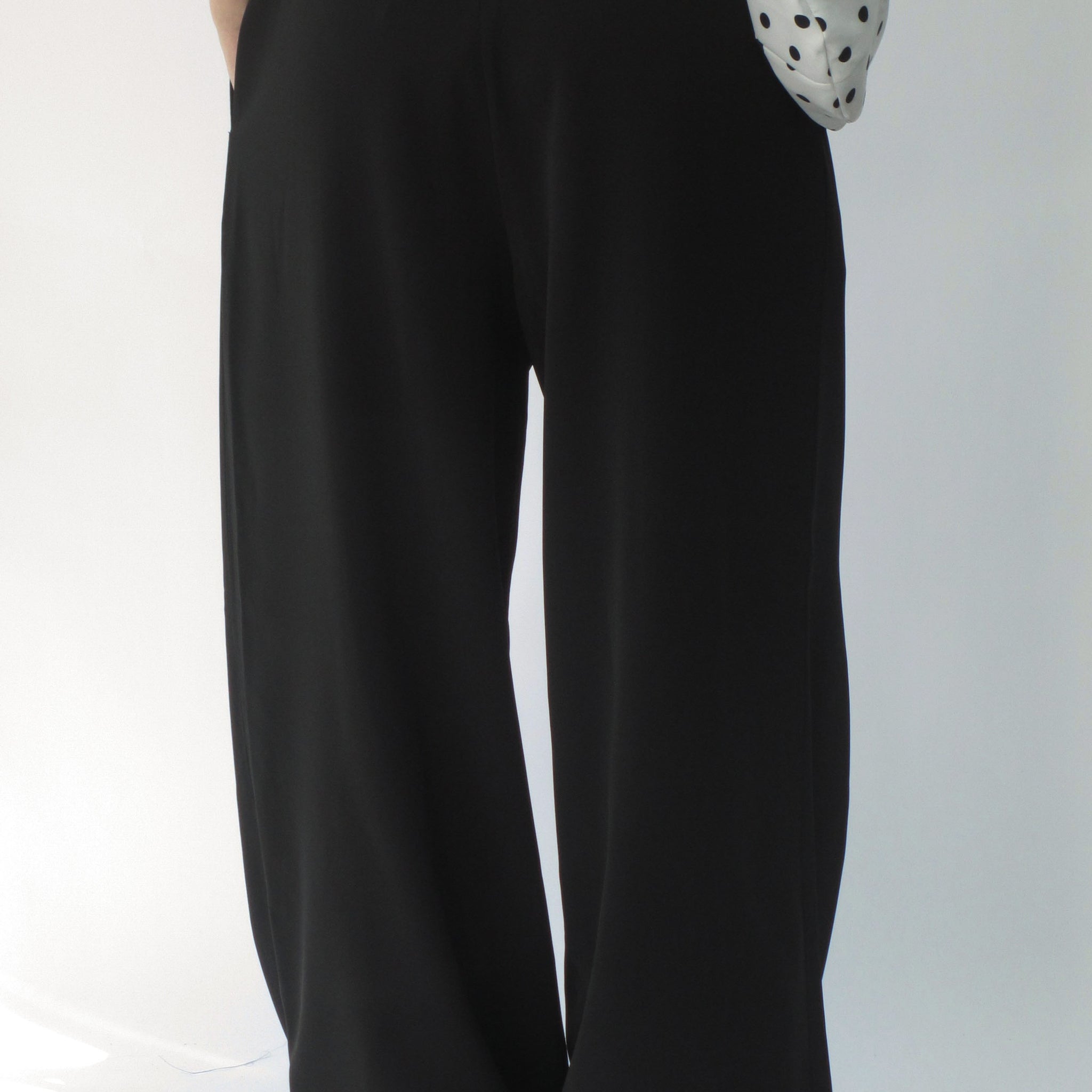 Wide-leg pants with attached waistband - 0Q0400 - Black