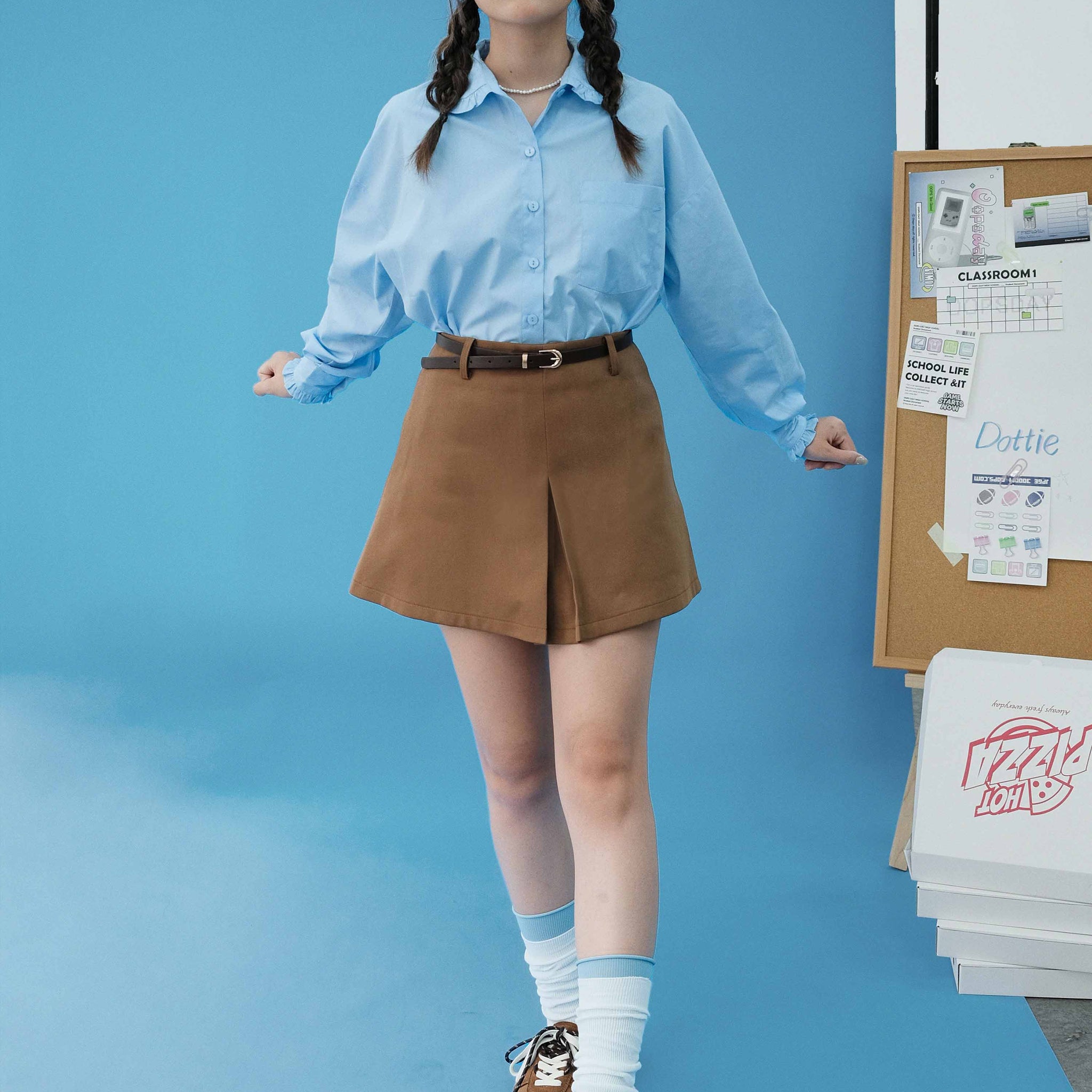 Short Pleated Skirt with Belt - 0S0290 - Brown